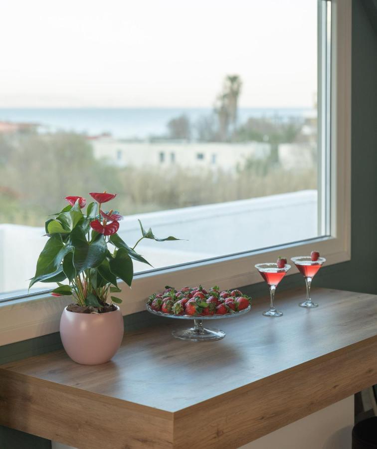 Ermis Luxury Suites & Apartments Amoudara  Экстерьер фото